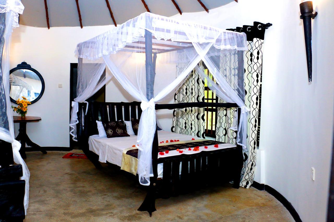 Turtle Watch Cabana Bed & Breakfast Tangalle Ngoại thất bức ảnh